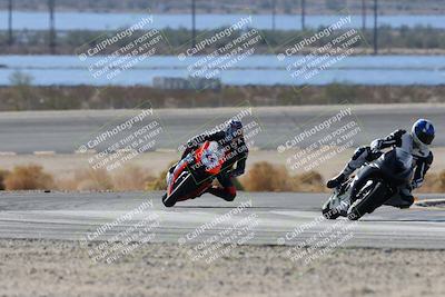 media/Nov-16-2025-Race Pace (Sun) [[8c5fa54630]]/Verified Riders/3-Turn 14 (1045am)/